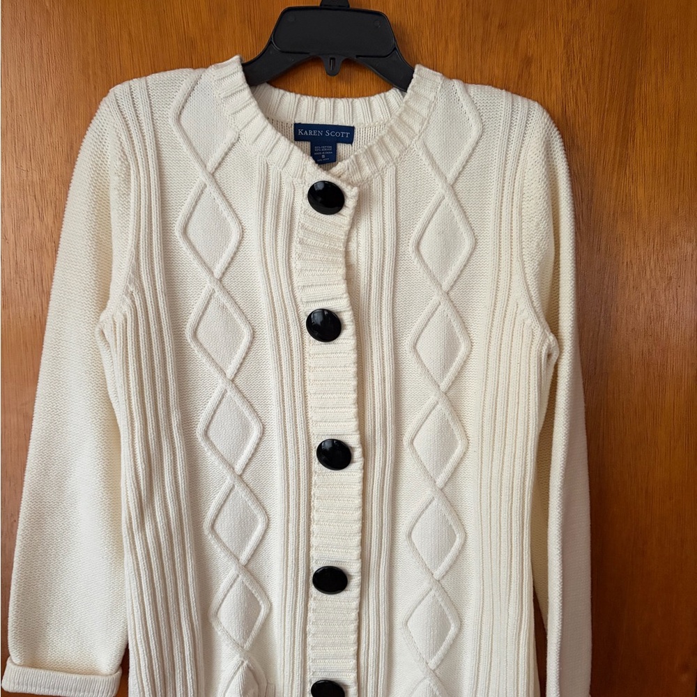 NWOT Karen Scott Women's Ivory Cardigan with Black Buttons